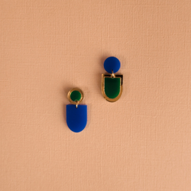 Benthe mismatch | blauw groene oorbellen