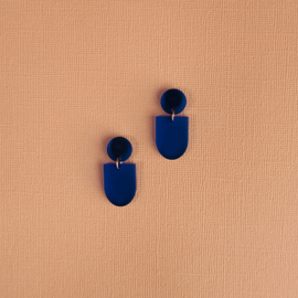 Benthe mat | kobaltblauwe oorbellen