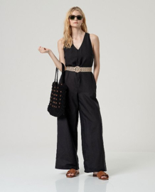 Surkana Wide Strap Jumpsuit With V-Neck-Black  526NAPE827