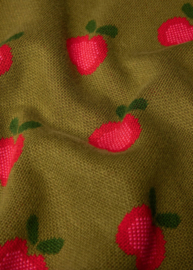 Blutsgeschwister Knitted Jumper-Cosy Storyteller-Granny Appelpie