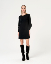 Surkana Straight Knit Dress- Black 554NEVI734