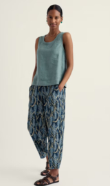 Seasalt Noweth Linen Cropped Trousers-Red Hot Poker Maritime
