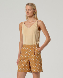 Surkana Pleated Shorts-Camel  526MIKA522