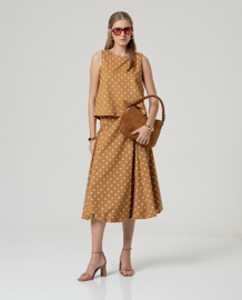 Surkana Sleeveless Roundneck Top-Camel  526MIKA023