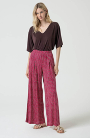 Surkana  Loose Pants With Front Pleat-Fuchsia 525RYON515
