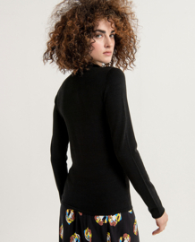 Surkana Midd-Length fitted sweater with Perkins Black 553ESSE237