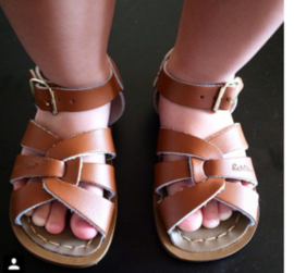 Salt-Water Sandals tan