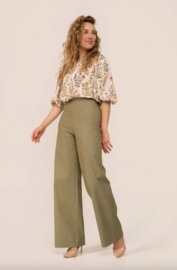 Very Cherry - Betsy Blouse- Cottage Field