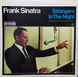 Frank Sinatra – Strangers In The Night (LP) M50