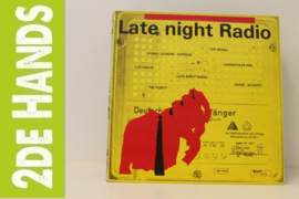 Between The Sheets ‎– Late Night Radio (LP) C40