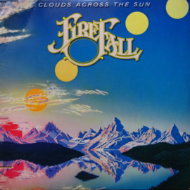 Firefall ‎– Clouds Across The Sun (LP) D50