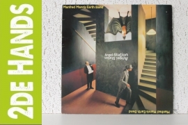 Manfred Mann's Earth Band - Angel Station (LP)  J30