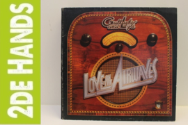 Gallagher & Lyle ‎– Love On The Airwaves (LP) B70