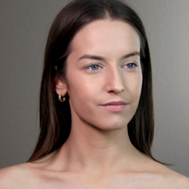 GenZ Cover Story Skin-adapting nourishing Foundation No.01