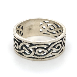 Zilveren ring Keltisch geoxideerd mt 17,25  - 21,5 x 9,5 mm