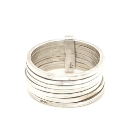 Zilveren ring breed  mt 16,25 - 19,5 x 10 mm