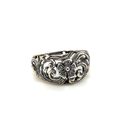 Zilveren ring vrije vorm bloemen 17 - 18,75 x 13 mm