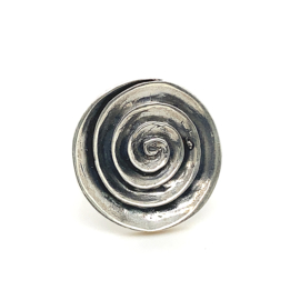 Zilveren ring vrije vorm geoxideerd mt 17 x 25 mm