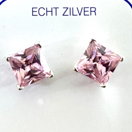 Zilveren oorknoppen zirkonia roze vierkant 6 mm