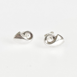 Zilveren oorknoppen fantasie 10 x 6,5 mm