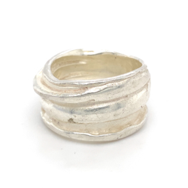 Zilveren ring Italiaans design mt 16,75 en 23,75