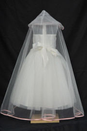 Blush cape Elsa