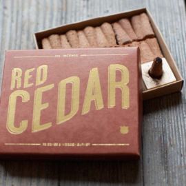 Wierook kegels met houder – Red Cedar | Izola NYC