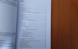 "Een vreemde in eigen land" - M. de Gruijter / E. Smits van Waesberghe / H. Boutellier