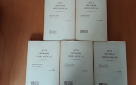 Pakket a 5x Acta Historiae Neerlandicae - B.H. Slicher van Bath / J.A. Kossmann / H. Balthazar / A.Th. van Deursen /  W. Prevenier / J.J. Woltjer