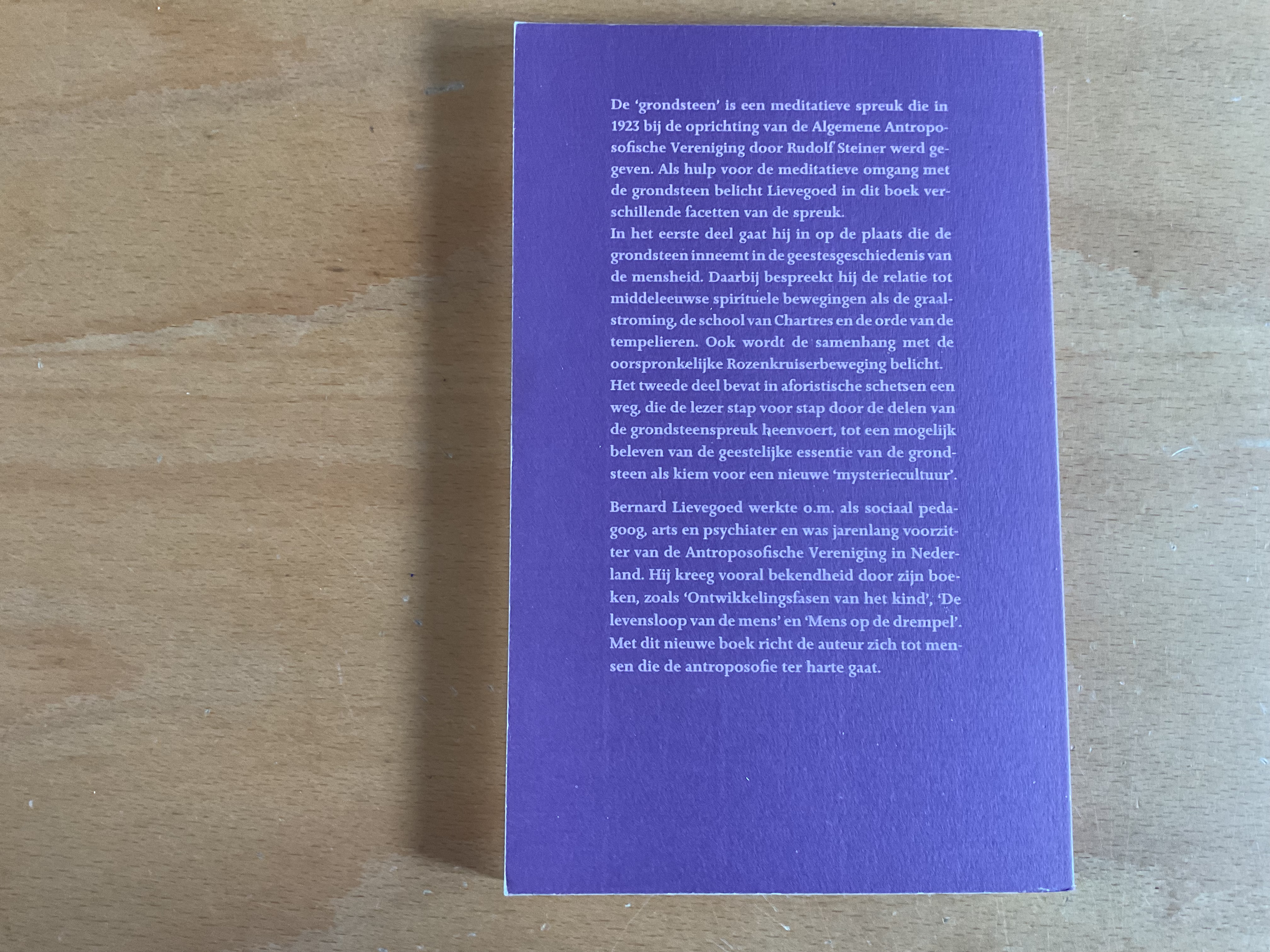 Bezinning op de grondsteen - B. Lievegoed