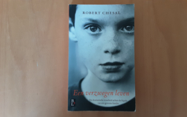 Een verzwegen leven - R. Chesal