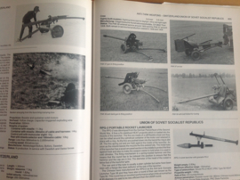 Jane's infantry weapons 1977 - D.H.R. Archer