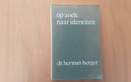 Op zoek naar identiteit - H. Berger