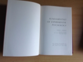 Fundamentals of experimental psychology - Ch. L. Sheridan