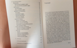 Zwijgt het recht als de wapens spreken? - F. Kalshoven