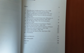 The Soviet Union and the origins of the Second World War - G. Roberts