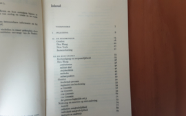 Zwijgt het recht als de wapens spreken? - F. Kalshoven