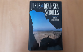 Jesus and the Dead Sea Scrolls - J.H. Charlesworth