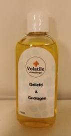 Geliefd en gedragen Massageolie 100ml