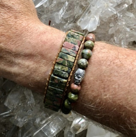 Leren armband gipsy-style van de half-edelsteen Unakiet, is op 20, 22 en 25 cm te dragen