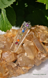 Chakra kristal hanger met 7 half edelstenen