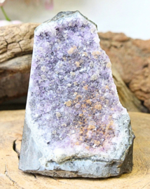 Amethist Brazilië ruw cut base