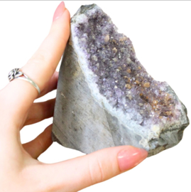 Amethist Brazilië ruw cut base