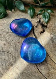 Aqua Aura donker hart is 40 mm weegt 32 gram.