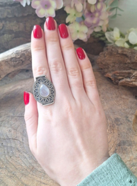 Maansteen regenboog boho ring zilver - maat 19