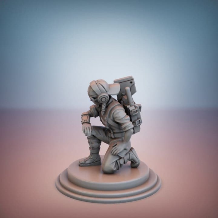 ZBS-090 - Falcon - Communication Specialist