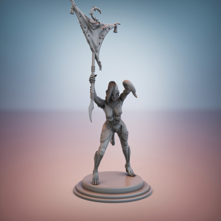 ZBS-054 - Harbringer of Ishtar - Banner Bearer