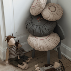 Maileg Kussen, Cushion Round Large sand Mushrooms, diameter 40cm