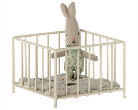 Maileg metalen Baby Box, Playpen MY, hoogte 7 cm