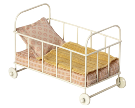 Maileg metalen babybed, metal baby cot Micro, Roze